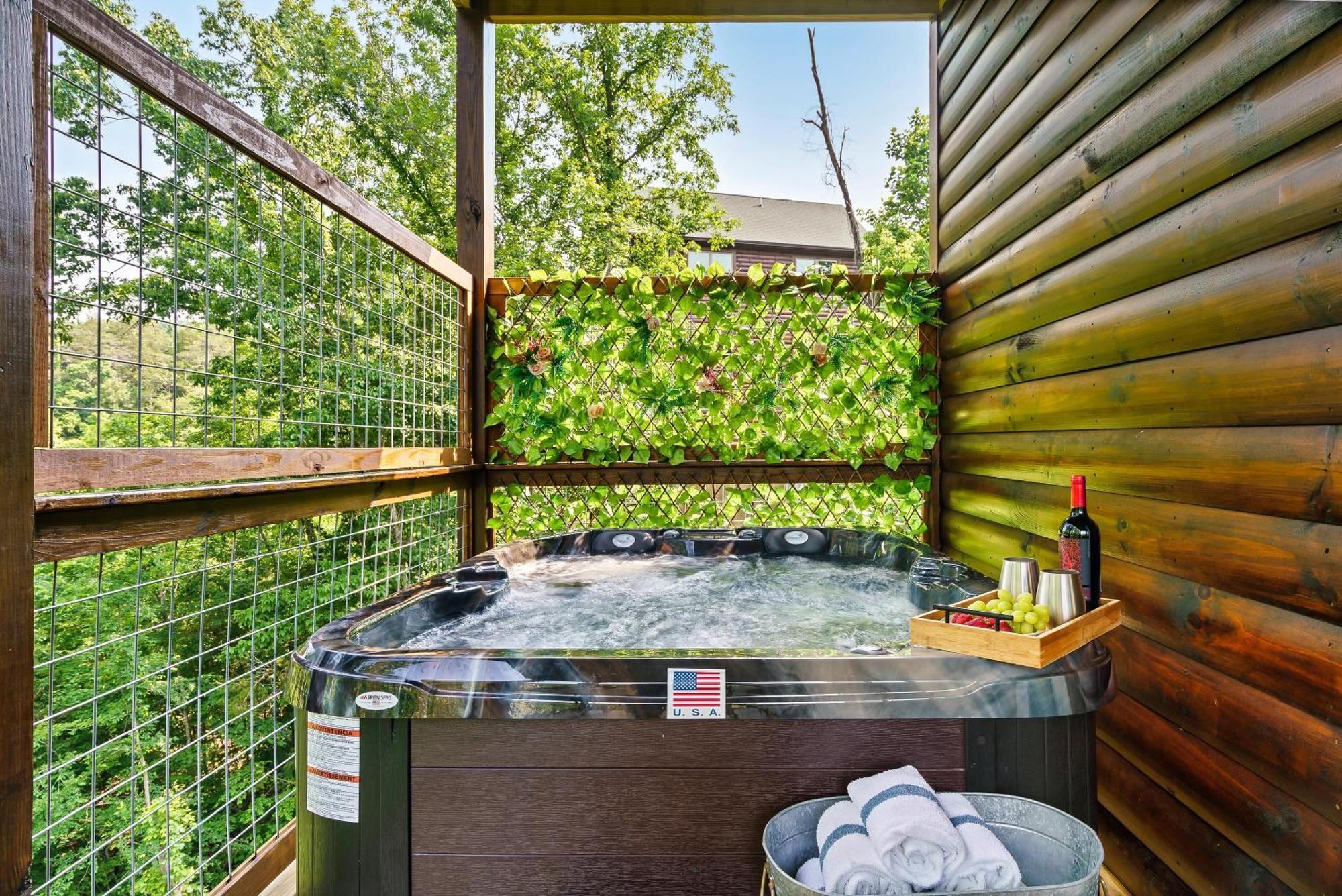 Spring Sale! Indoor Pool, Pet Stays Free, Movie, Hottub Sevierville Zewnętrze zdjęcie
